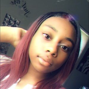 Meet your Posher, Nayla